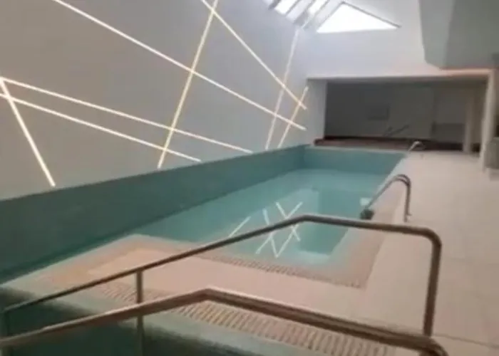 In Vanian Gardens إِستيبونا