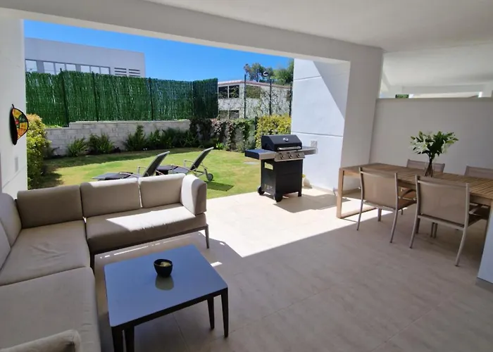 In Vanian Gardens إِستيبونا