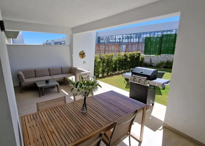 In Vanian Gardens شقة *